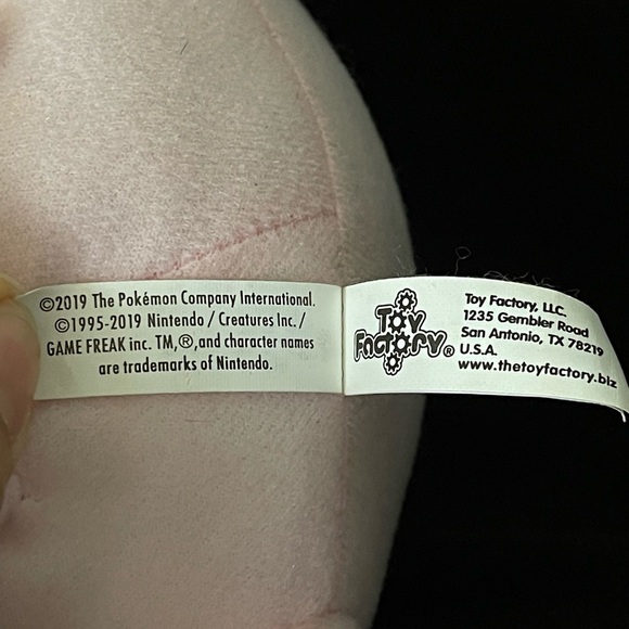 💖 2019 Pokemon Jigglypuff plushie stuffed animal collectible - Picture 2 of 2